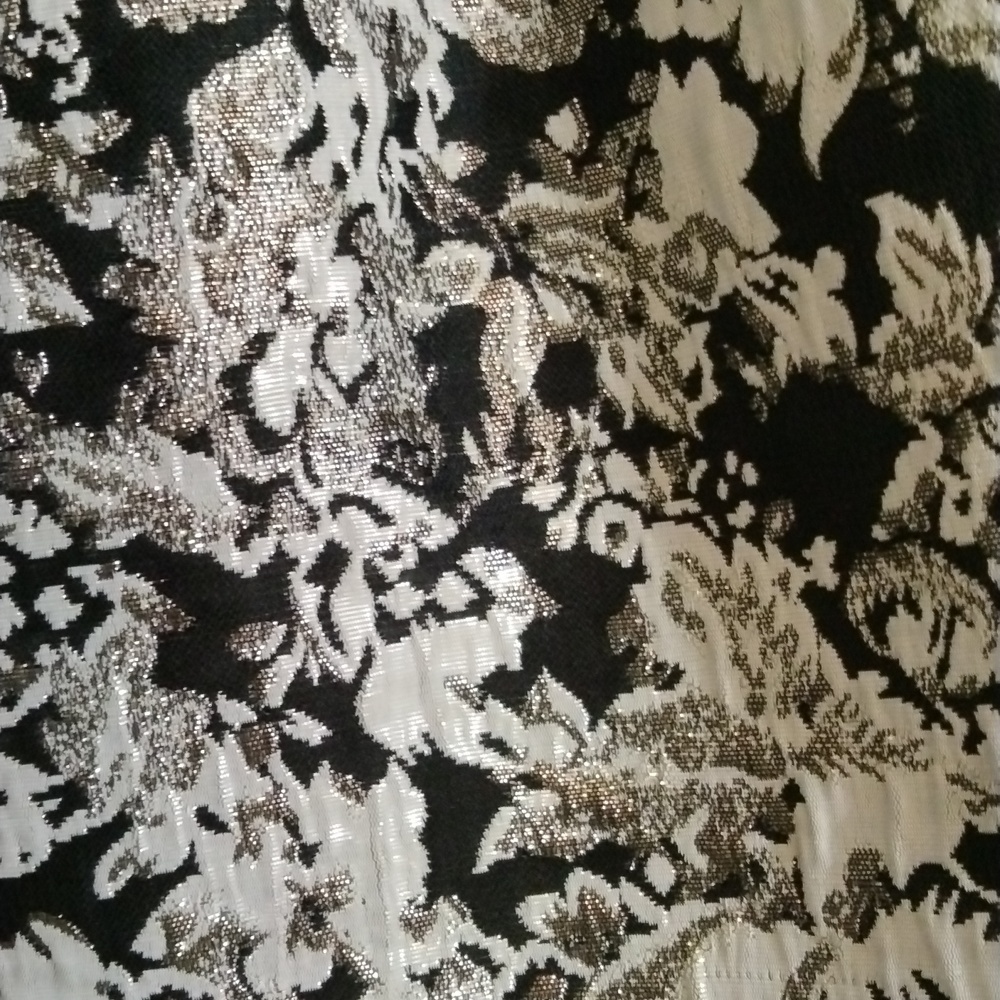 Abercrombie & Fitch Black and silver size small dress. Supercute style! - Picture 4 of 13